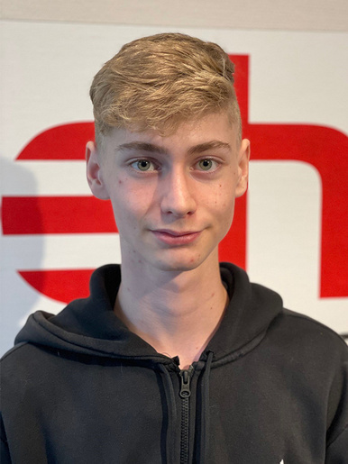 Florian Weihrauch bei ehb-Elektrotechnik in Waldmünchen