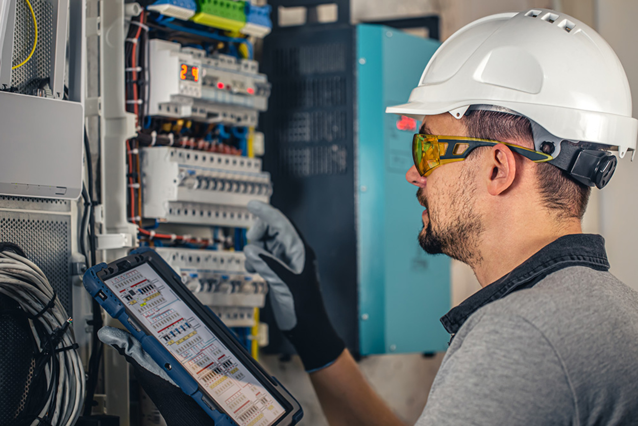 Industrie und Gewerbe bei ehb-Elektrotechnik in Waldmünchen