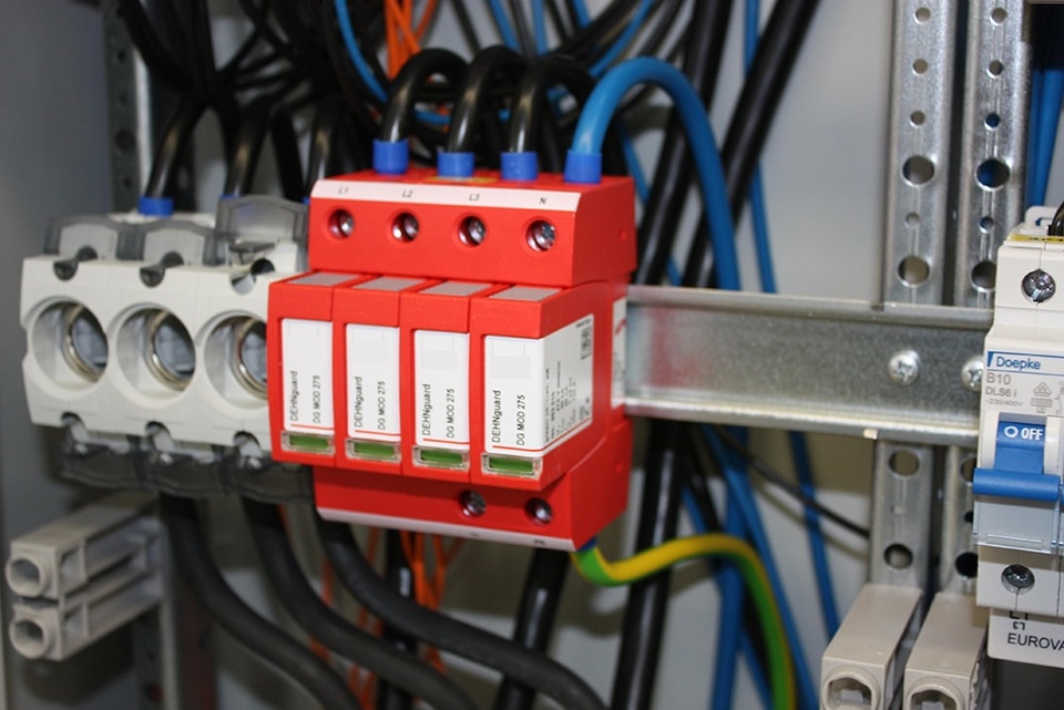 U berspannungsschutz bei ehb-Elektrotechnik in Waldmünchen
